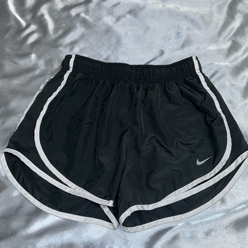 NIKE SHORTS SMALL